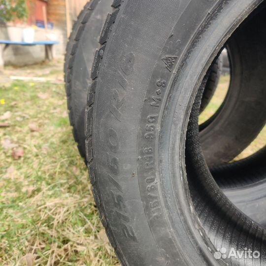 Dunlop SP Winter Maxx WM01 215/60 R16