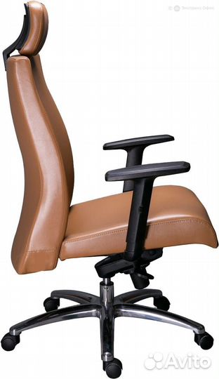 Кресло для руководителя (с колесами для паркета) м