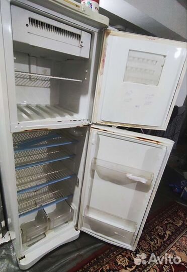 Холодильник бу Indesit