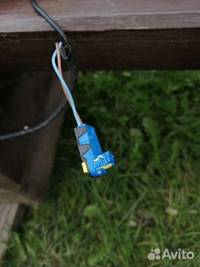 Преднатяжитель ремня безопасности и пиропатрон