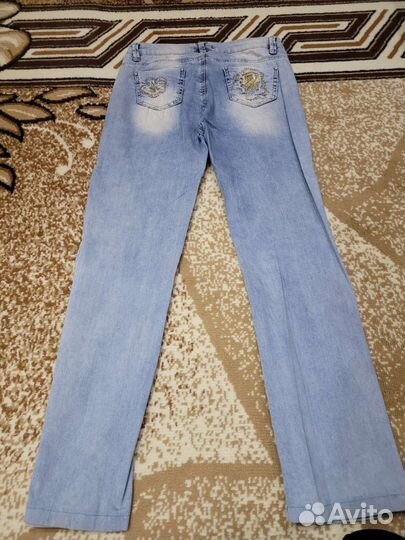 Джинсы