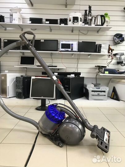 Пылесос Dyson DC37 Allergy Musclehead (С45)