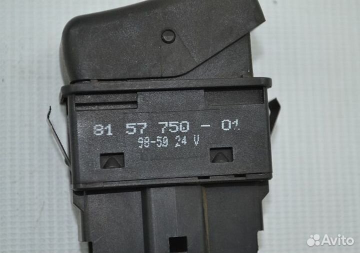 Кнопка аварийной сигнализации volvo FH12 1-seeria