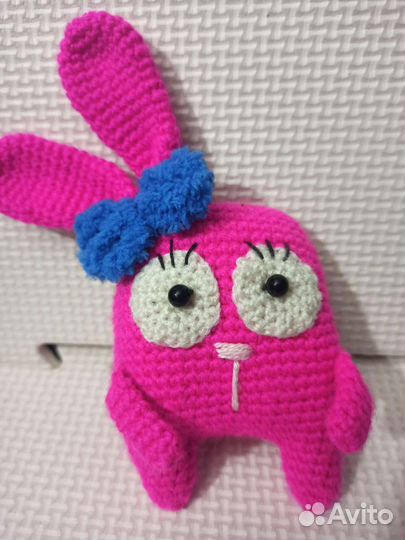 Зайчик,вязаная игрушка.Ручная работа