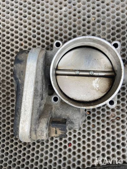 BMW X5 E70 4.8 n62b48 Дроссельная заслонка