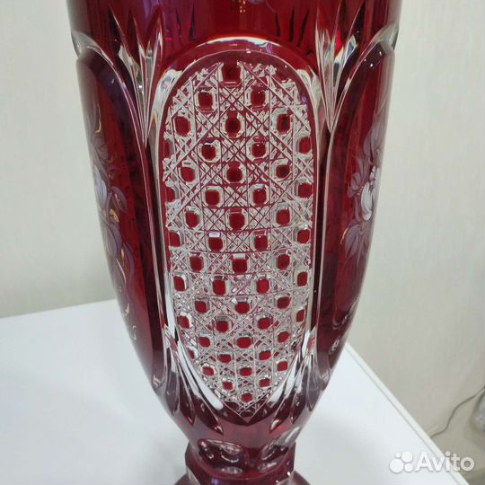 Вазы для цветов. Цветной хрусталь