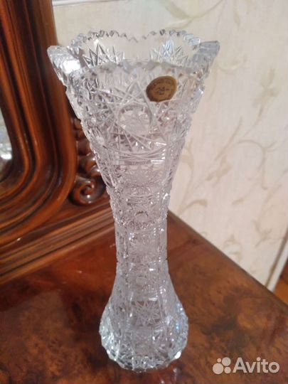 Ваза хрустальная