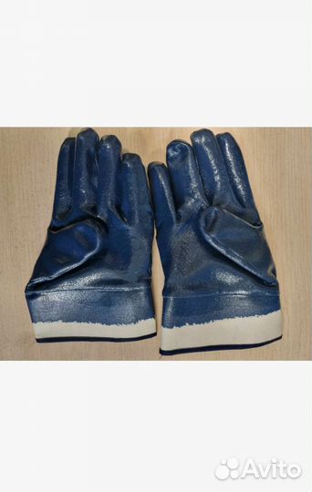 Перчатки нитриловые