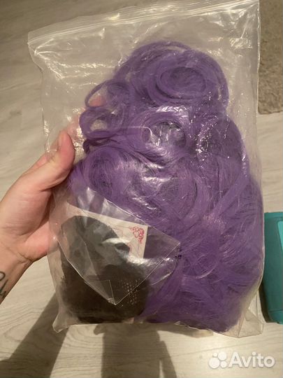 Парик фиолетовый