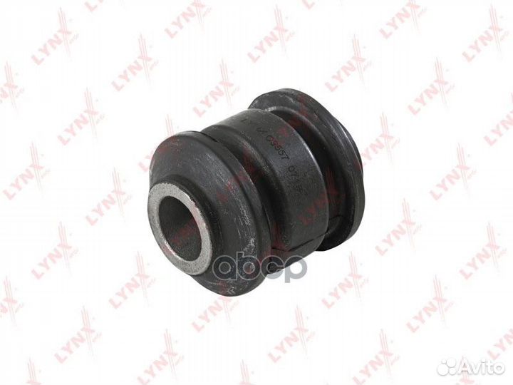 Сайлентблок рычага подвески зад прав/лев C9