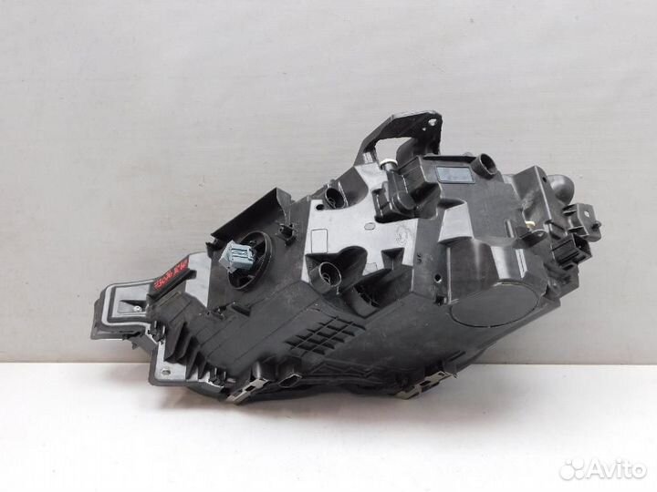 Фара правая Volvo XC60