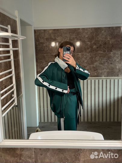 Костюм спортивный