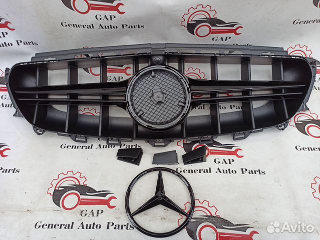 Mercedes W213 AMG 6.3 решетка полностью чёрная