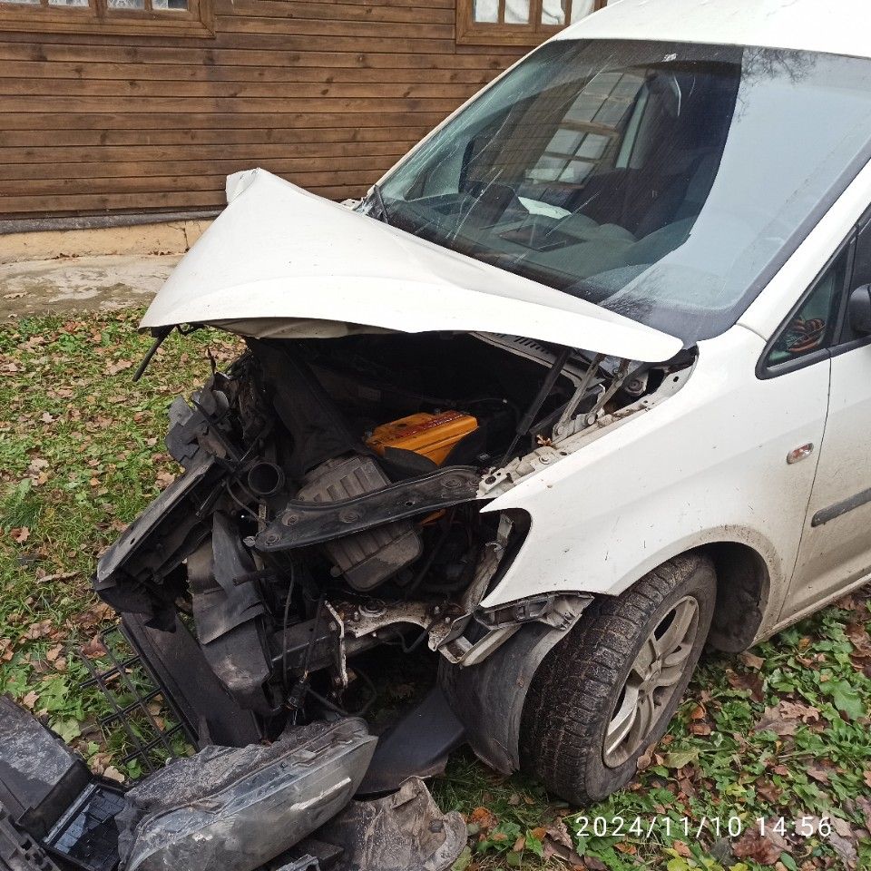 Volkswagen Caddy: фото владельца
