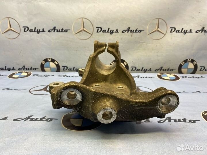 Кулак поворотный передний левый Bmw 750Il E66