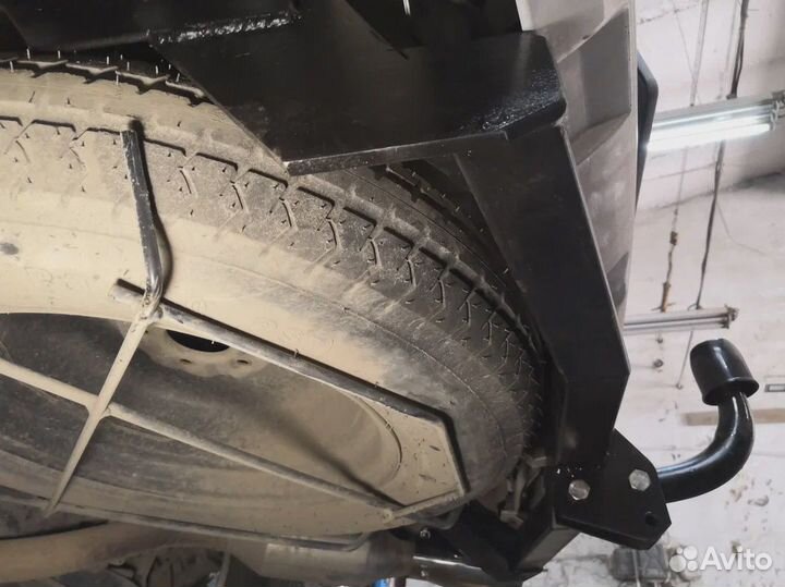 Фаркоп на Митцубиши Делика Д5 с 2007 г