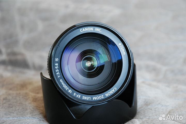 Canon EF-S 18-200 IS