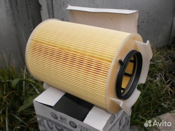 Воздушный фильтр на Skoda Octavia A5