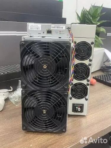 Bitmain Antminer S21 200