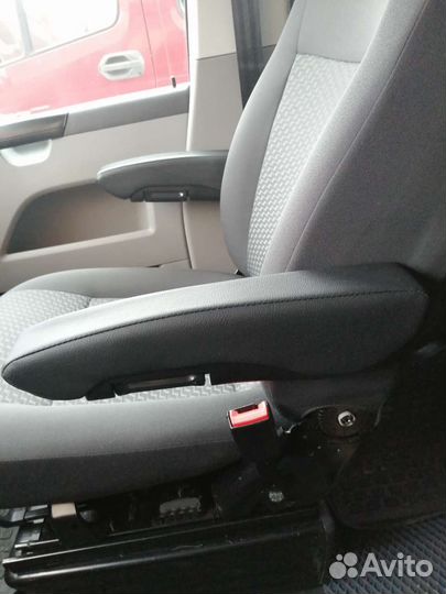 Подлокотник для сиденья