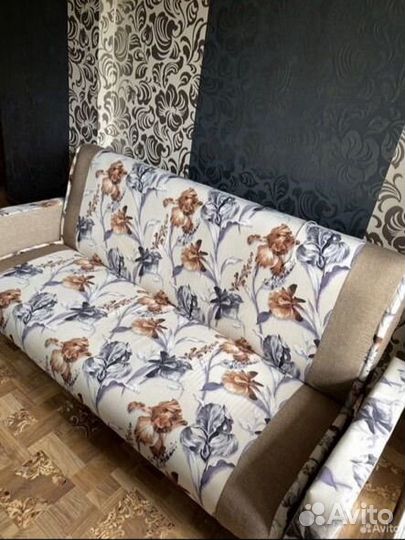 Диван книжка