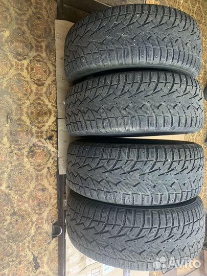 Toyo Observe G3-Ice 285/60 R18 200VR