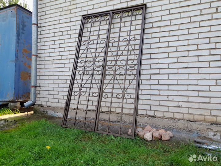 Решетка в дверной проем