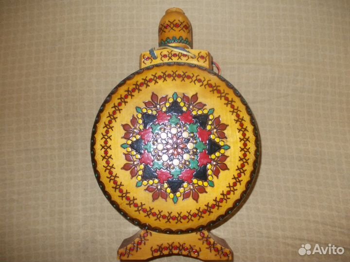 Продам декоративную бутыль