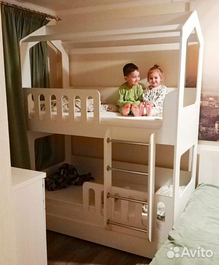 Детская кровать 2 яруса
