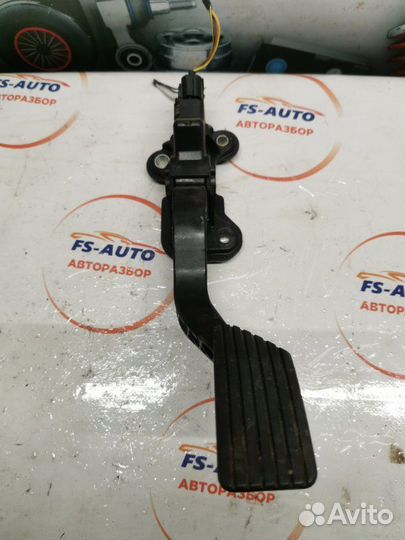 Педаль газа Dodge Caliber 1.8 EBA 2007