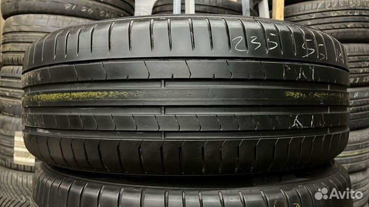 Pirelli P Zero PZ4 235/55 R18 102V