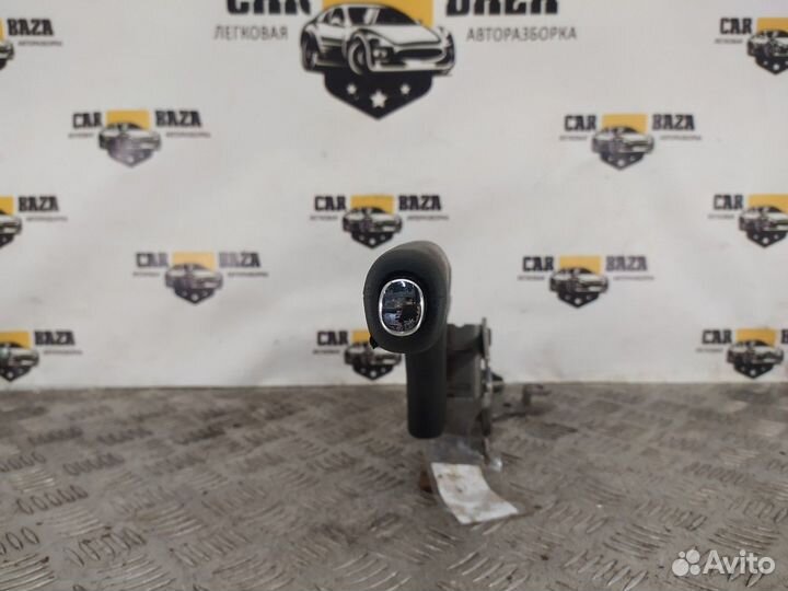 Рычаг стояночного тормоза Skoda Octavia