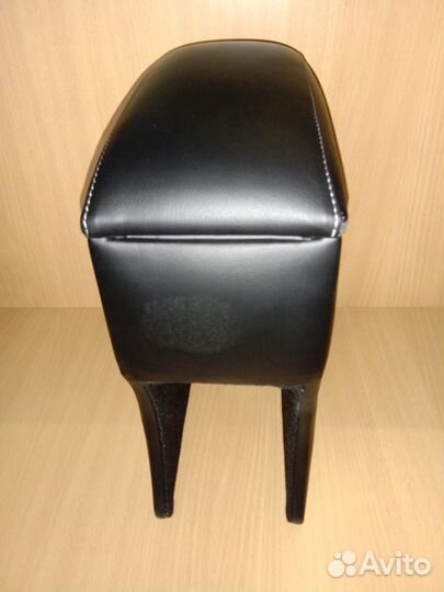 Подлокотник Renault Sandero 2 (экокожа)