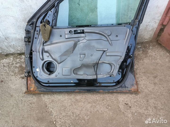 Передняя правая дверь Saab 9-5