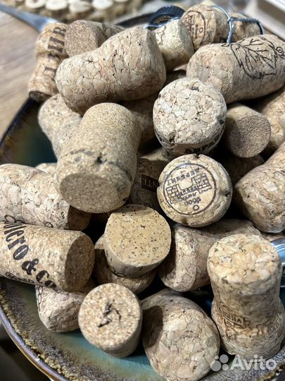 Пробки от шампанского и винные