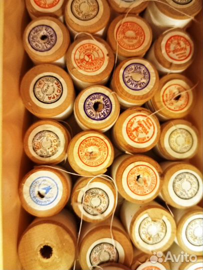 Нитки на деревянных катушках СССР