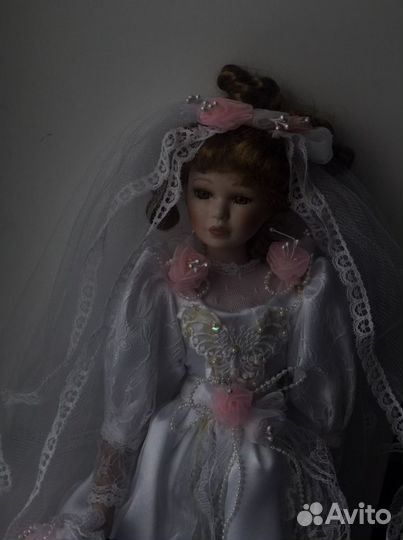 Кукла фарфоровая коллекционная (Angel collection)