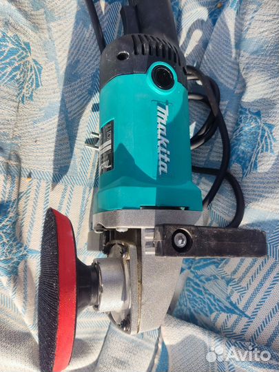 Машинка Makita для полировки авто