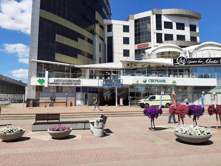 Помещение в центре города, 1055 м²