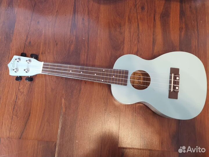 Укулеле Fabio