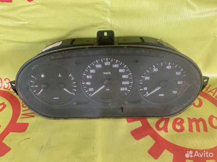 Панель приборов Renault Megane