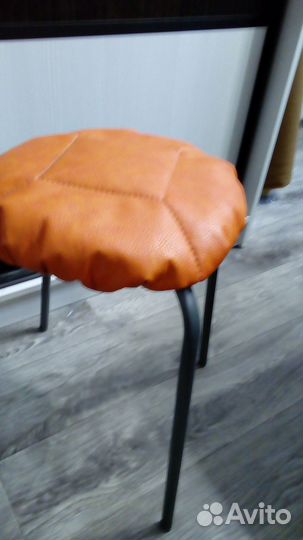 Чехлы на табуреты оранжевые иск. кожа