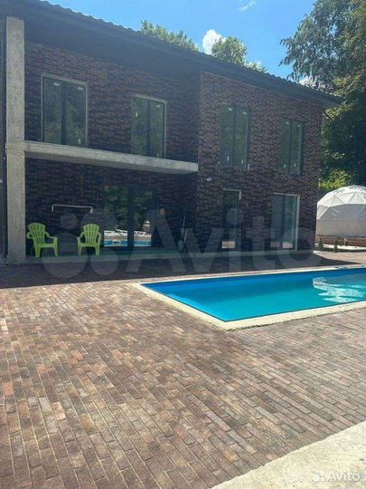 Дом 288 м² на участке 16 сот.