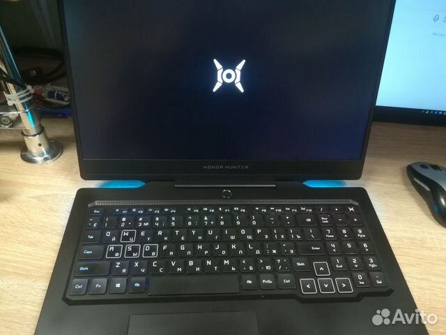 Игровой ноутбук Honor Huter V700 FRD-WFD9