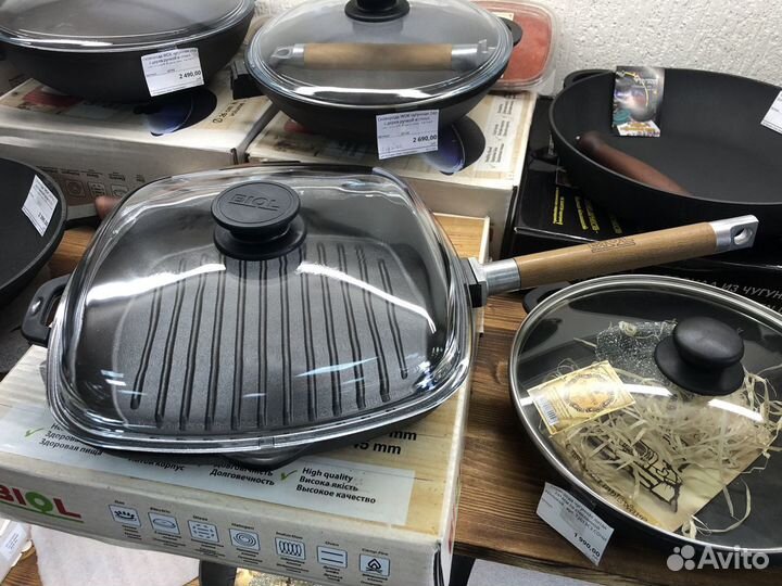 Сковорода-гриль чугун 260х260х40 биол