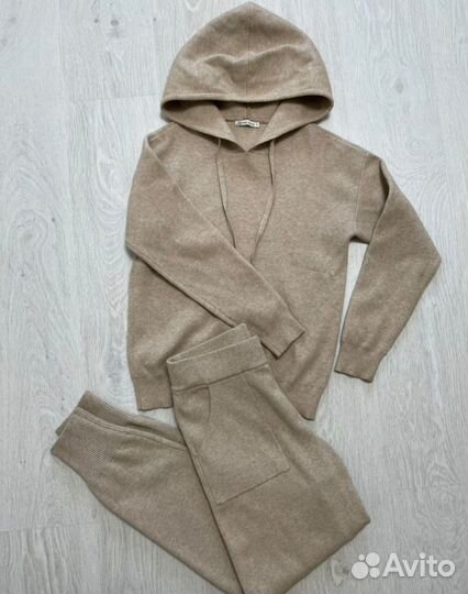 Костюм трикотажный