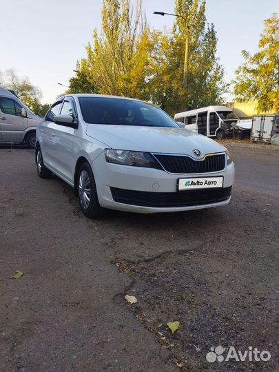 Skoda Rapid 1.6 AT, 2017, 206 000 км