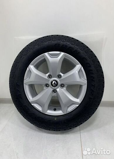 Renault Duster, Toyo Open Counry A/T 215/65 R16