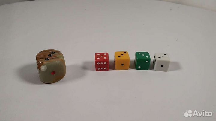 Игральные кубики/кости оникс
