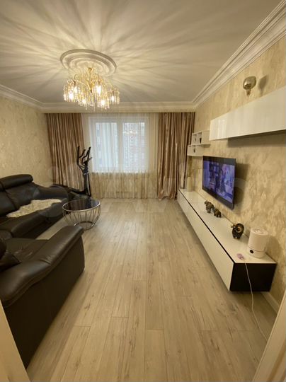 2-к. квартира, 60 м², 11/25 эт.